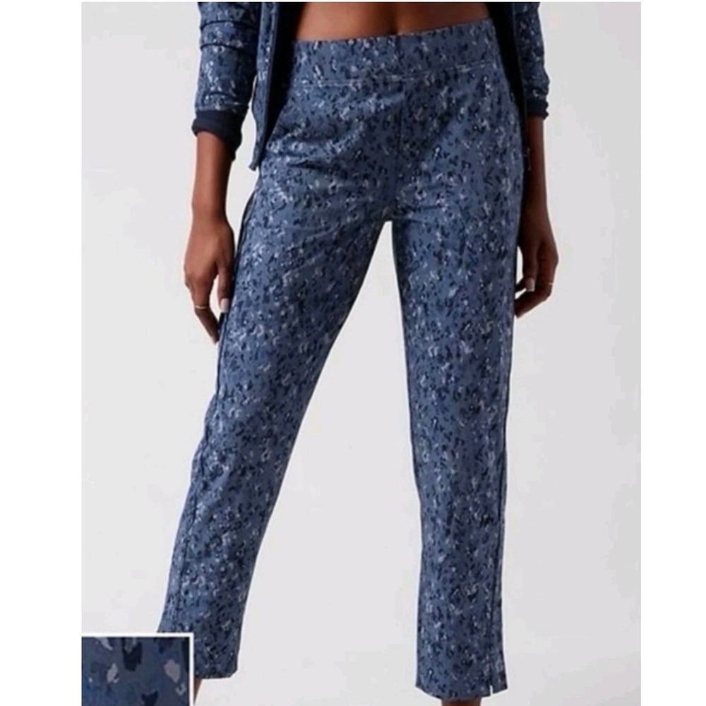 Athleta Brooklyn Ankle Pant Womens 4 Blue Camo Print Stretch Tapered Trousers